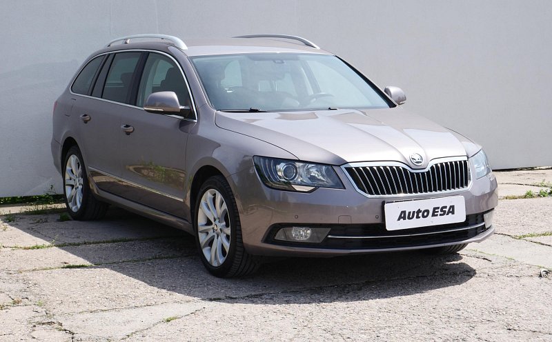 Škoda Superb II 2.0 TDi Elegance