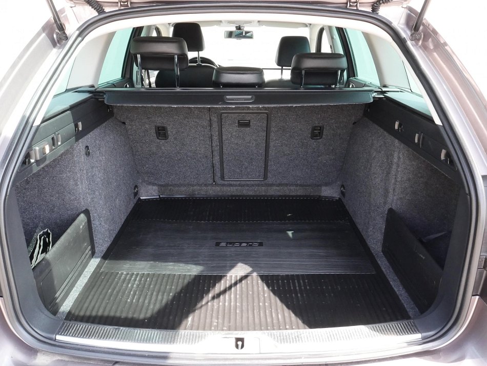 Škoda Superb II 2.0 TDi Elegance