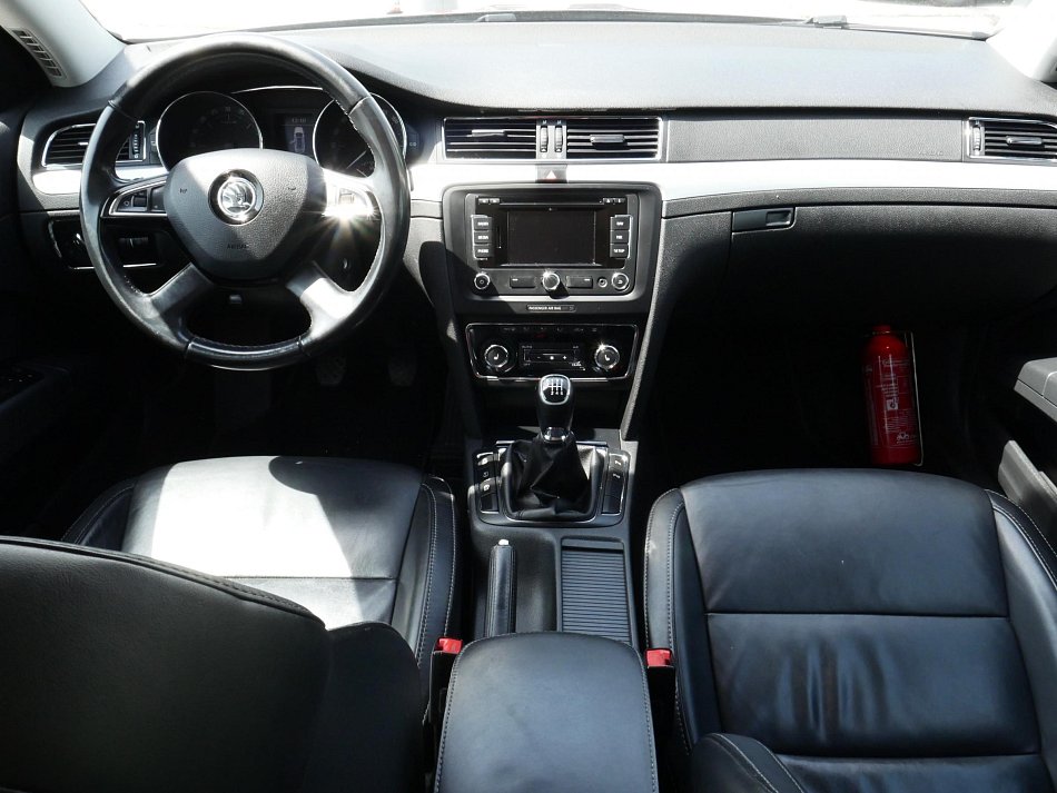 Škoda Superb II 2.0 TDi Elegance
