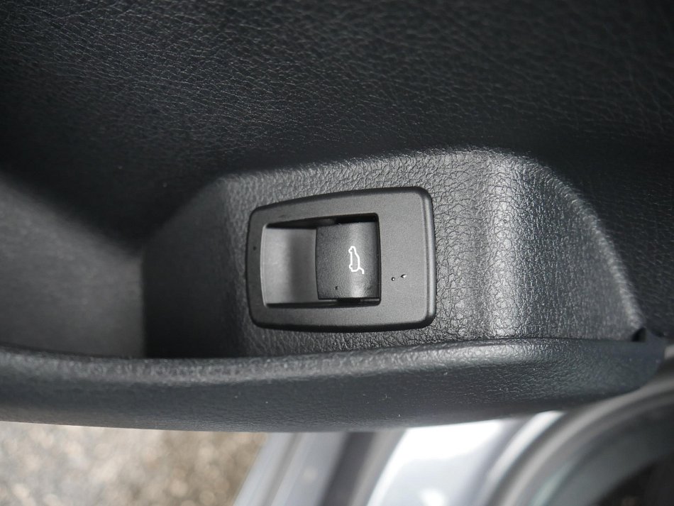 BMW Řada 2 1.5 i Advantage 218i