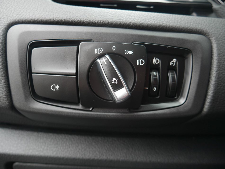 BMW Řada 2 1.5 i Advantage 218i
