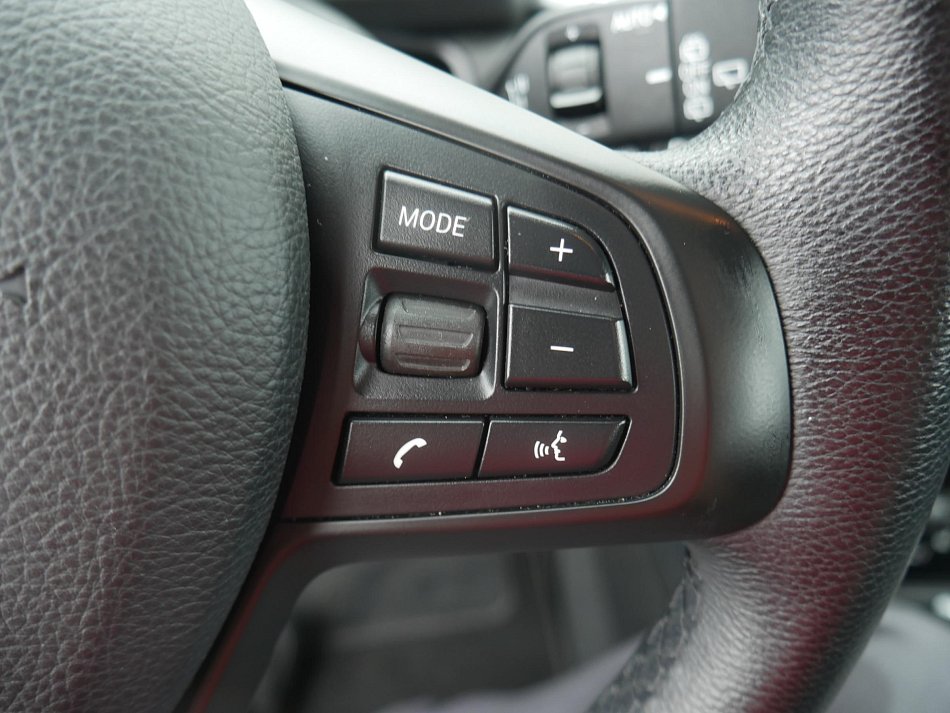 BMW Řada 2 1.5 i Advantage 218i