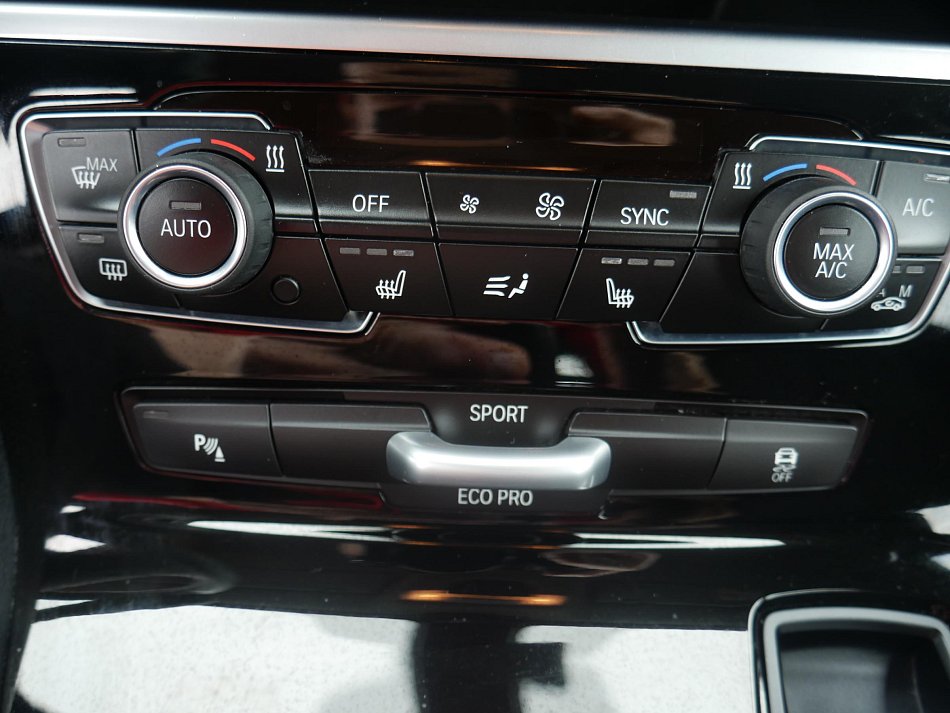 BMW Řada 2 1.5 i Advantage 218i