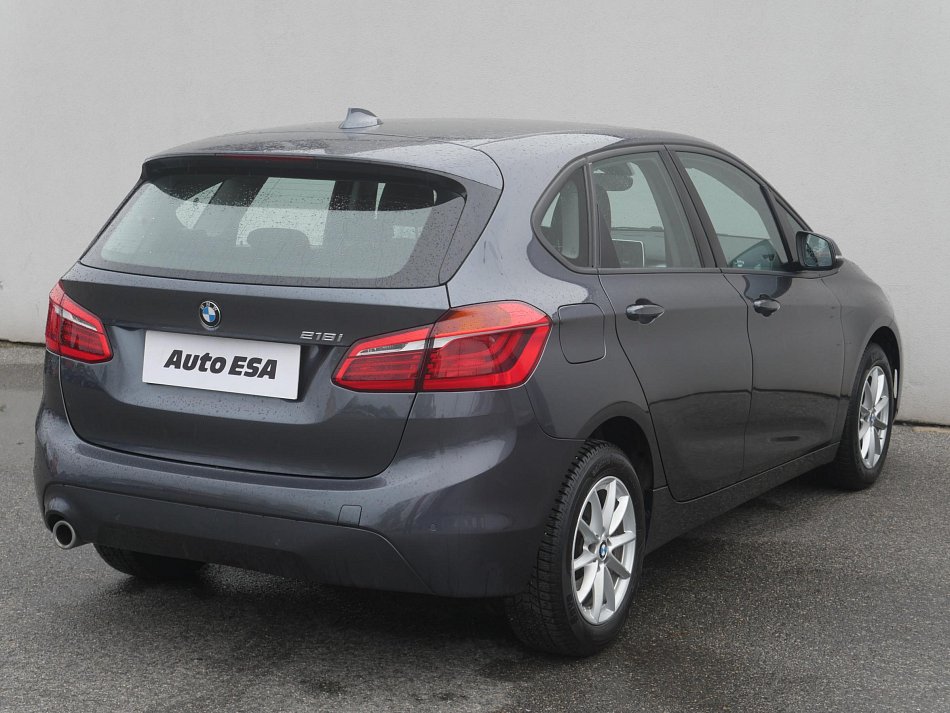BMW Řada 2 1.5 i Advantage 218i