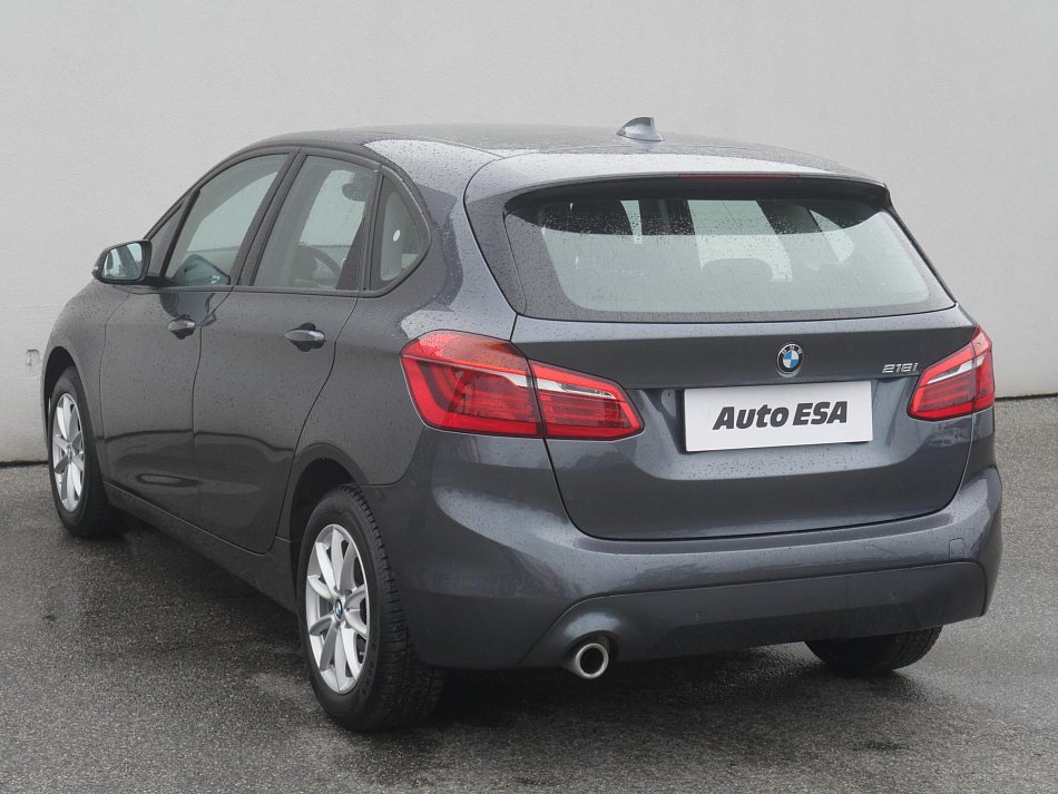 BMW Řada 2 1.5 i Advantage 218i