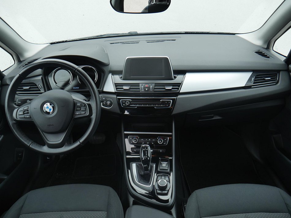 BMW Řada 2 1.5 i Advantage 218i