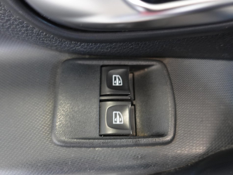Dacia Sandero 1.0i 