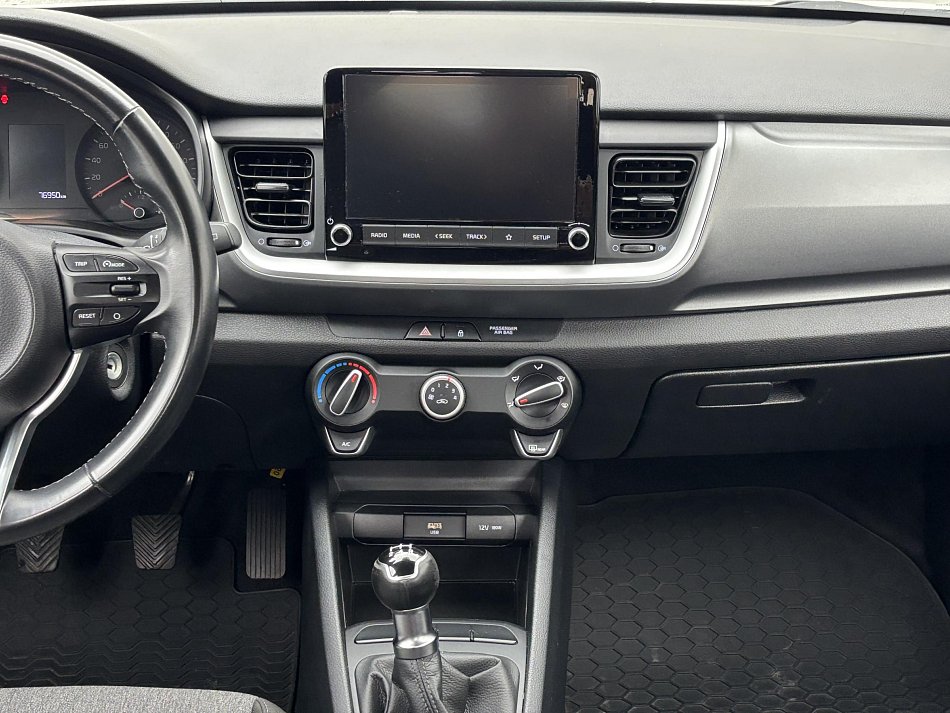 Kia Stonic 1.2i 