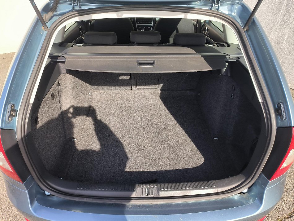 Škoda Octavia II 1.6 TDi Ambiente