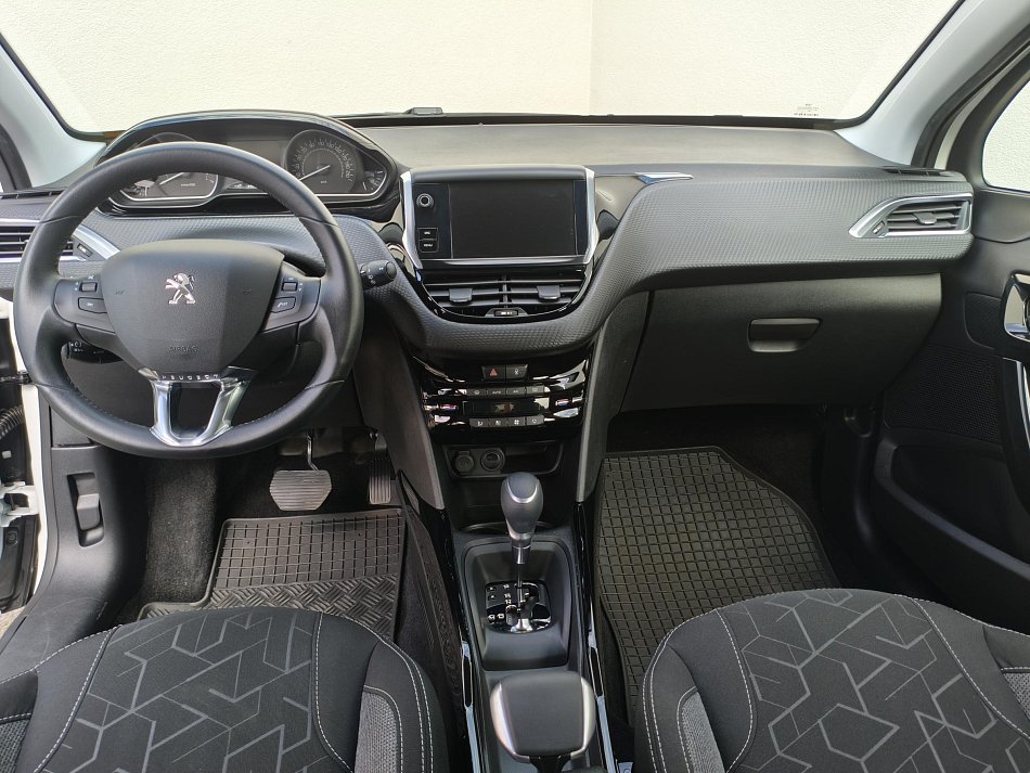 Peugeot 2008 1.2PT Active