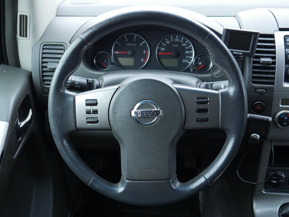 Nissan Pathfinder 2.5dCi  4x4