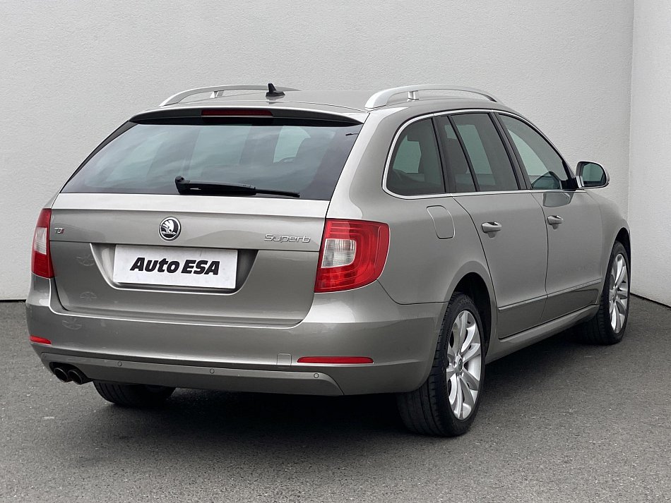 Škoda Superb II 2.0 TDi Elegance