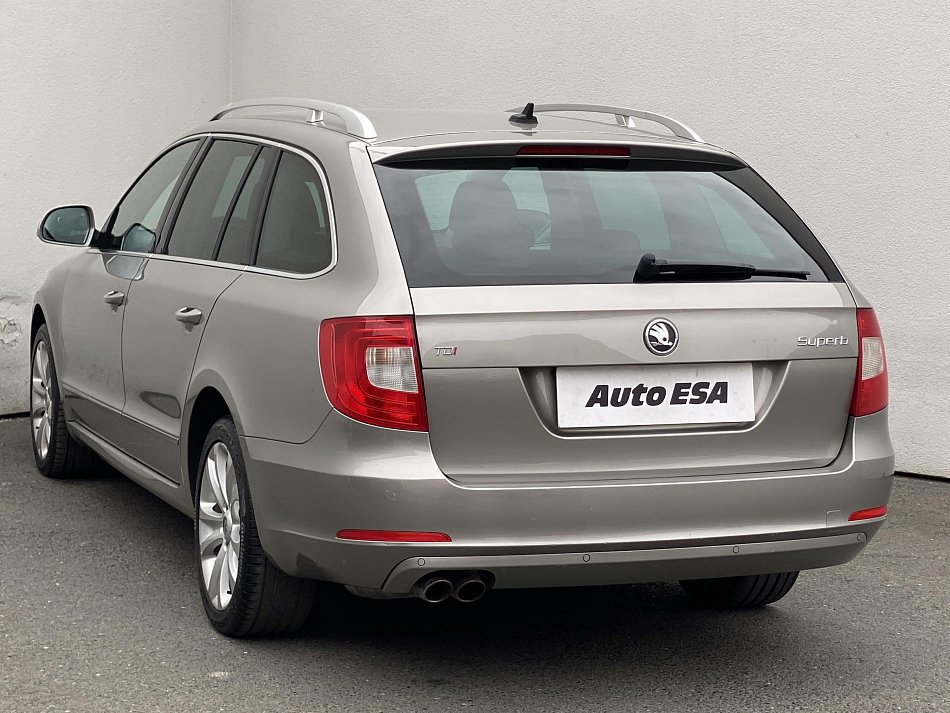Škoda Superb II 2.0 TDi Elegance