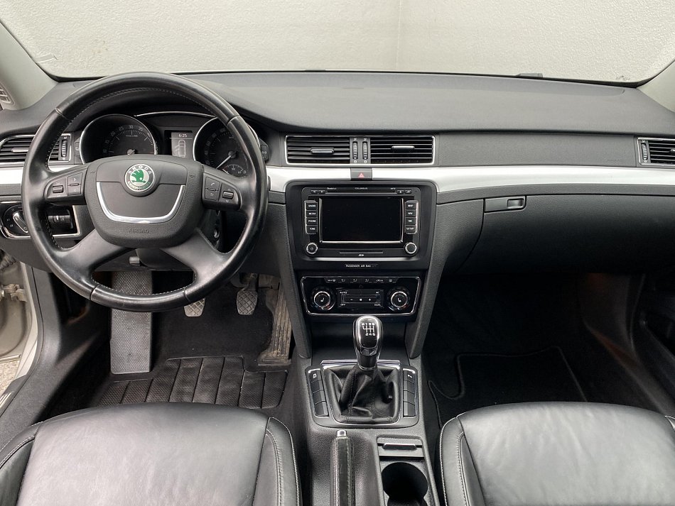 Škoda Superb II 2.0 TDi Elegance