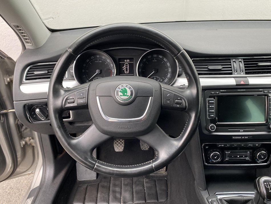 Škoda Superb II 2.0 TDi Elegance