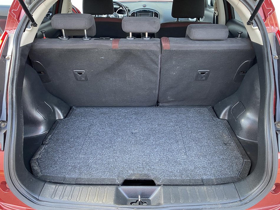 Nissan Juke 1.6i 