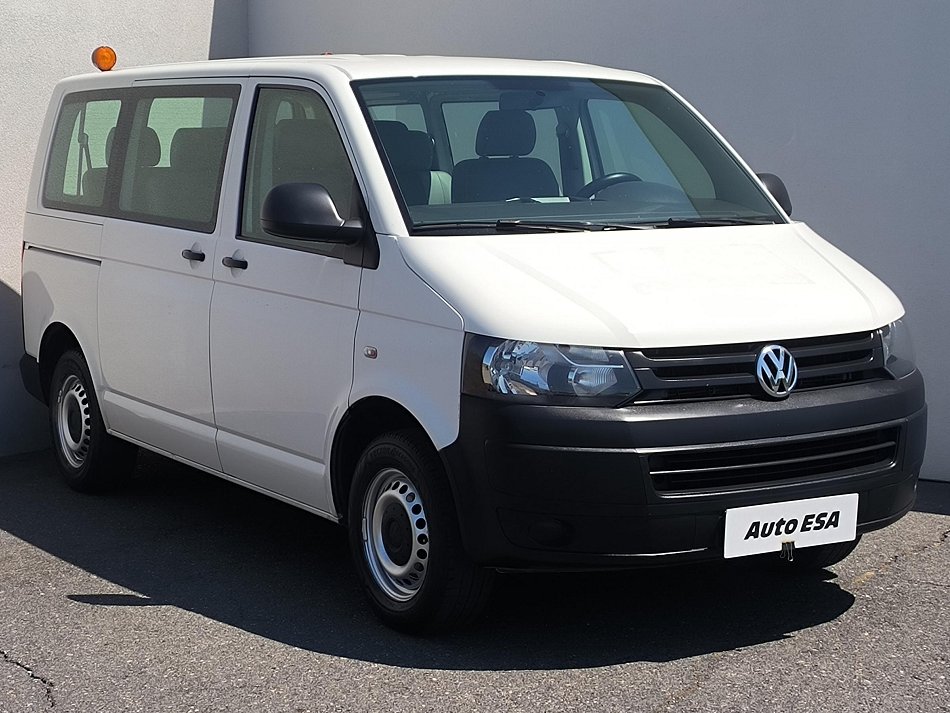 Volkswagen Transporter 2.0TDi  8míst