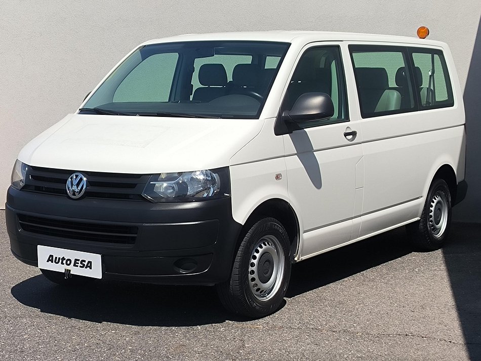 Volkswagen Transporter 2.0TDi  8míst