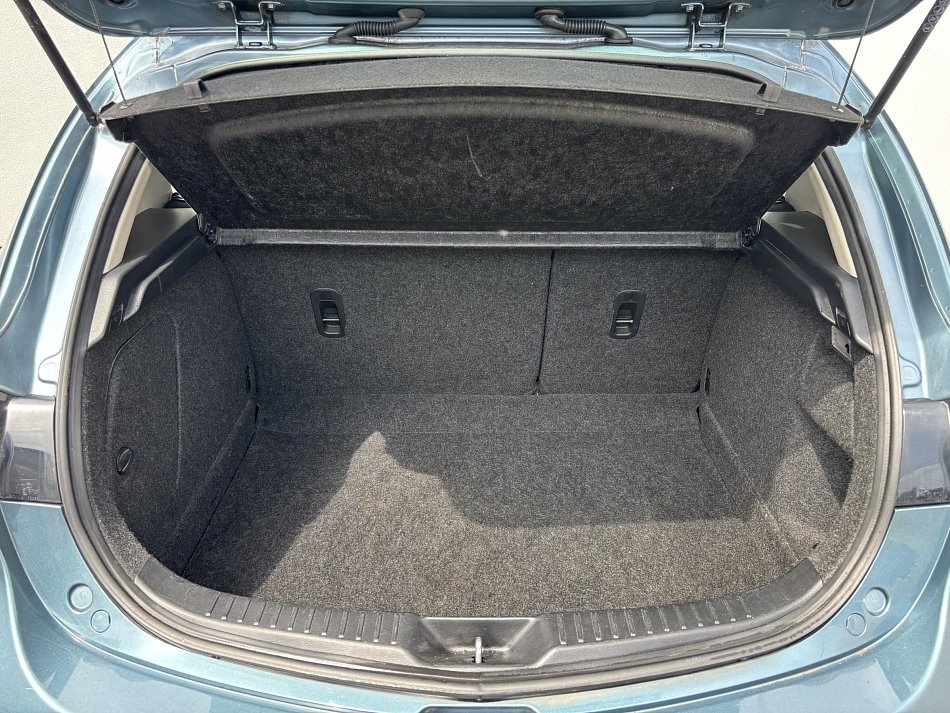 Mazda 3 1.6 