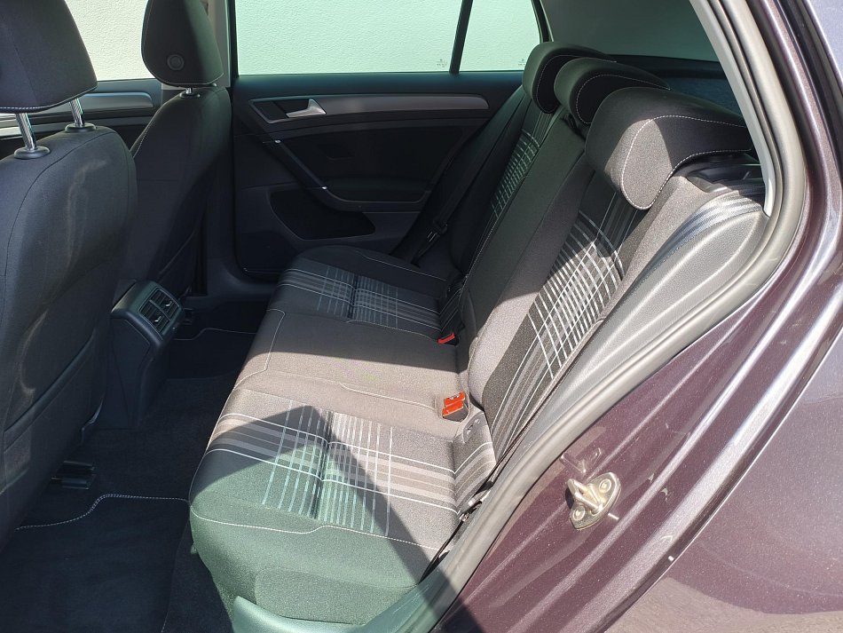 Volkswagen Golf 1.2 TSi Lounge