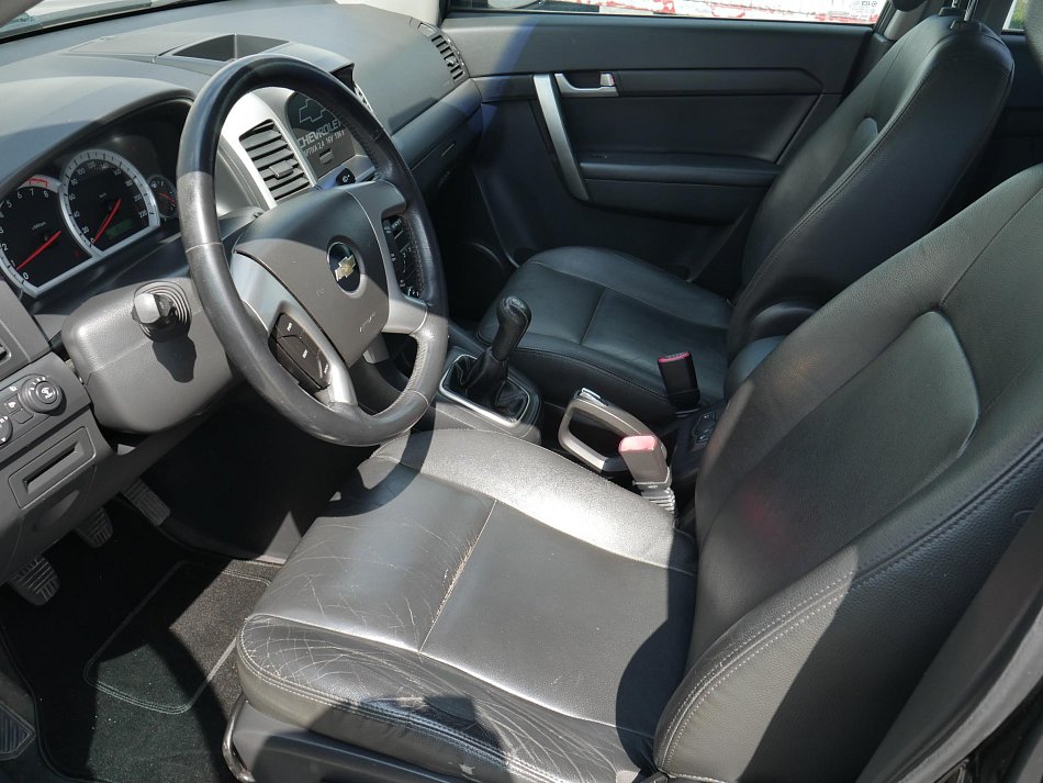 Chevrolet Captiva 2.4 i 