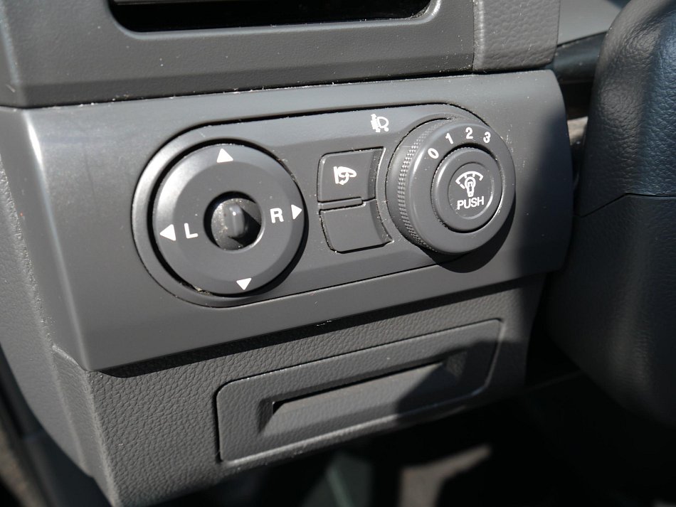 Chevrolet Captiva 2.4 i 