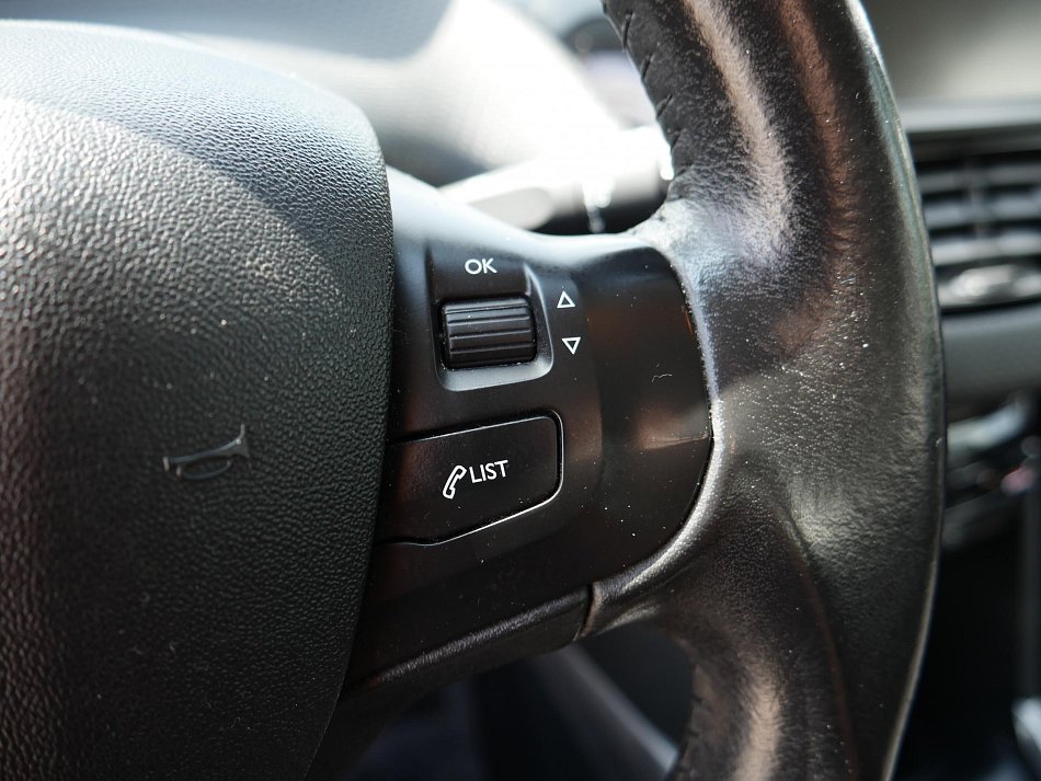 Peugeot 2008 1.6 HDi Active