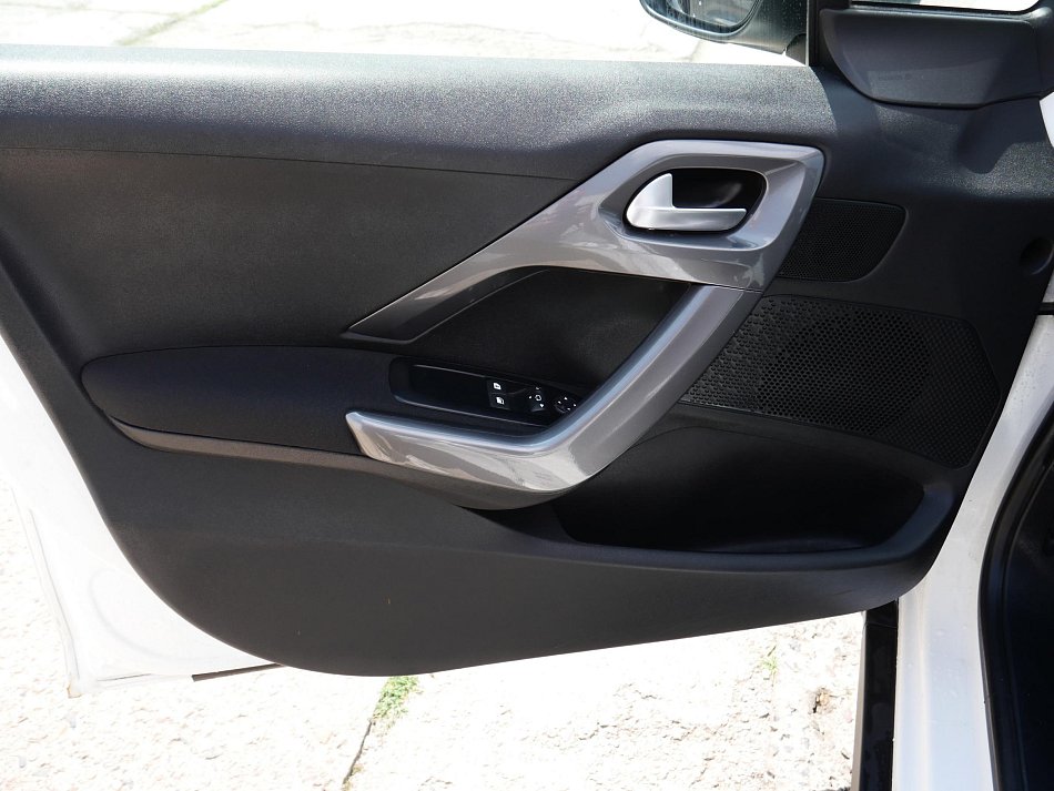 Peugeot 2008 1.6 HDi Active