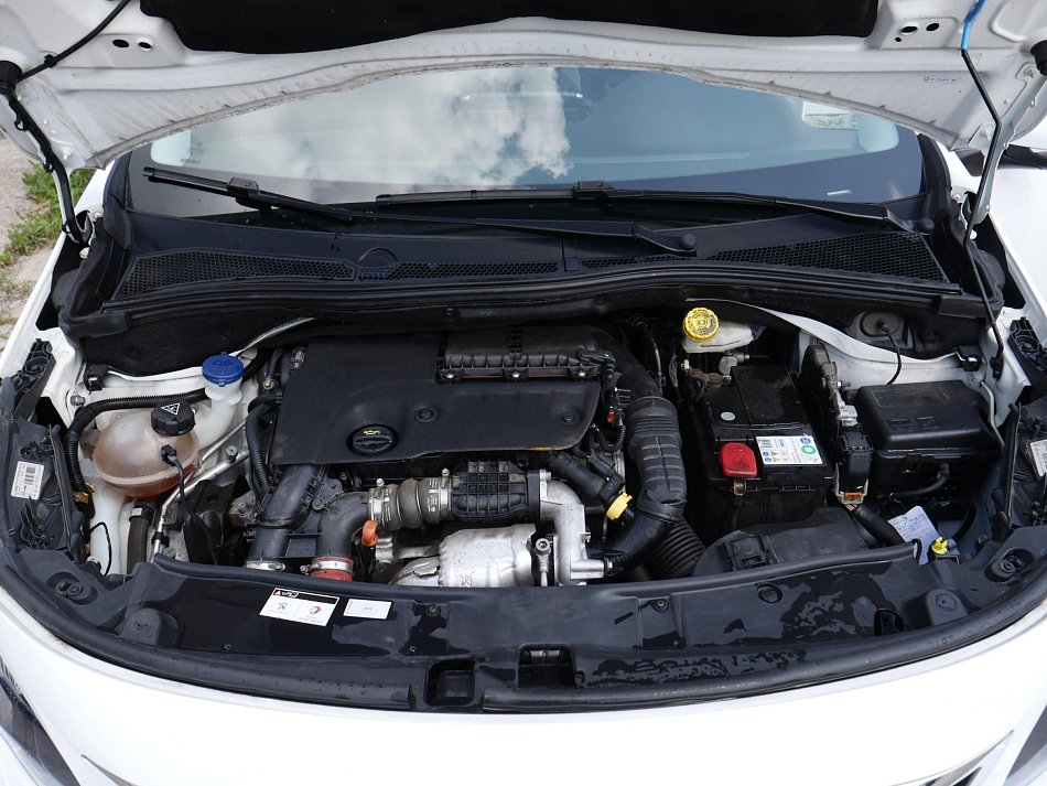 Peugeot 2008 1.6 HDi Active