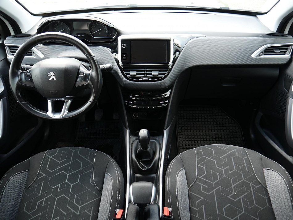 Peugeot 2008 1.6 HDi Active