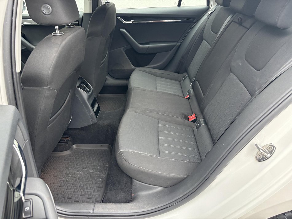 Škoda Octavia III 1.8 TSI 