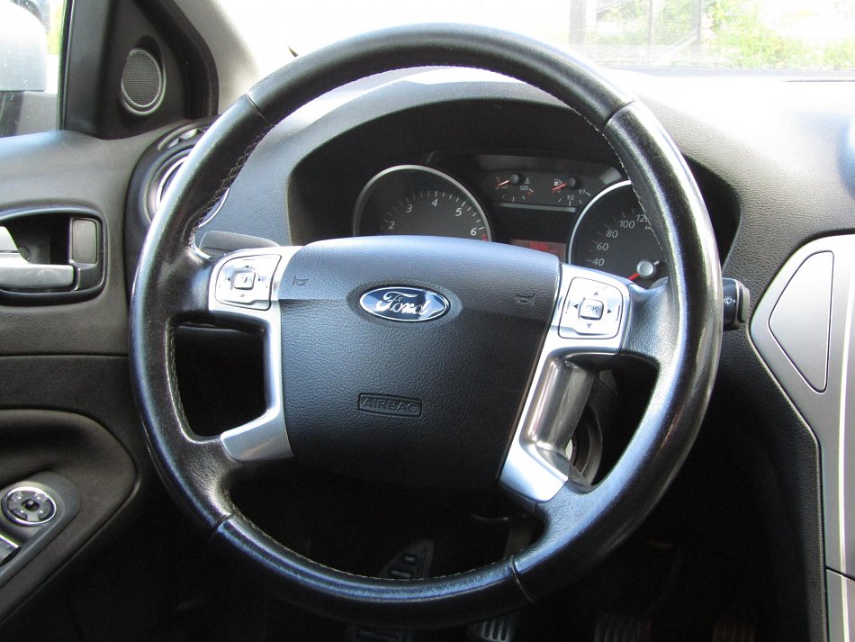 Ford Mondeo 1.6i 