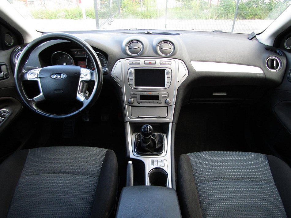 Ford Mondeo 1.6i 