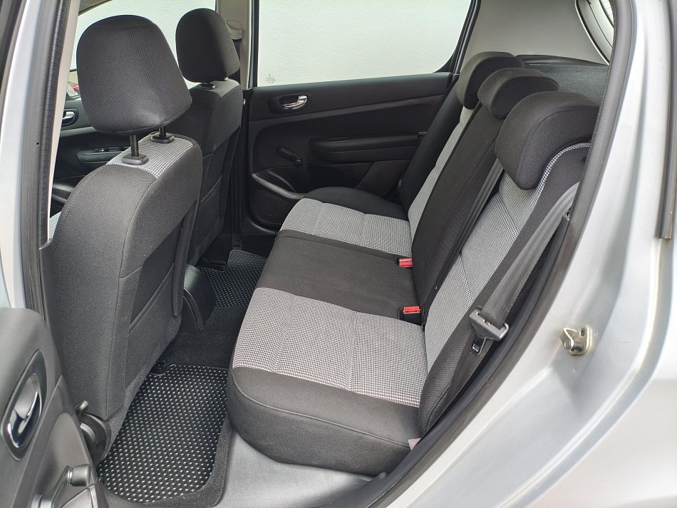 Peugeot 307 1.4i 
