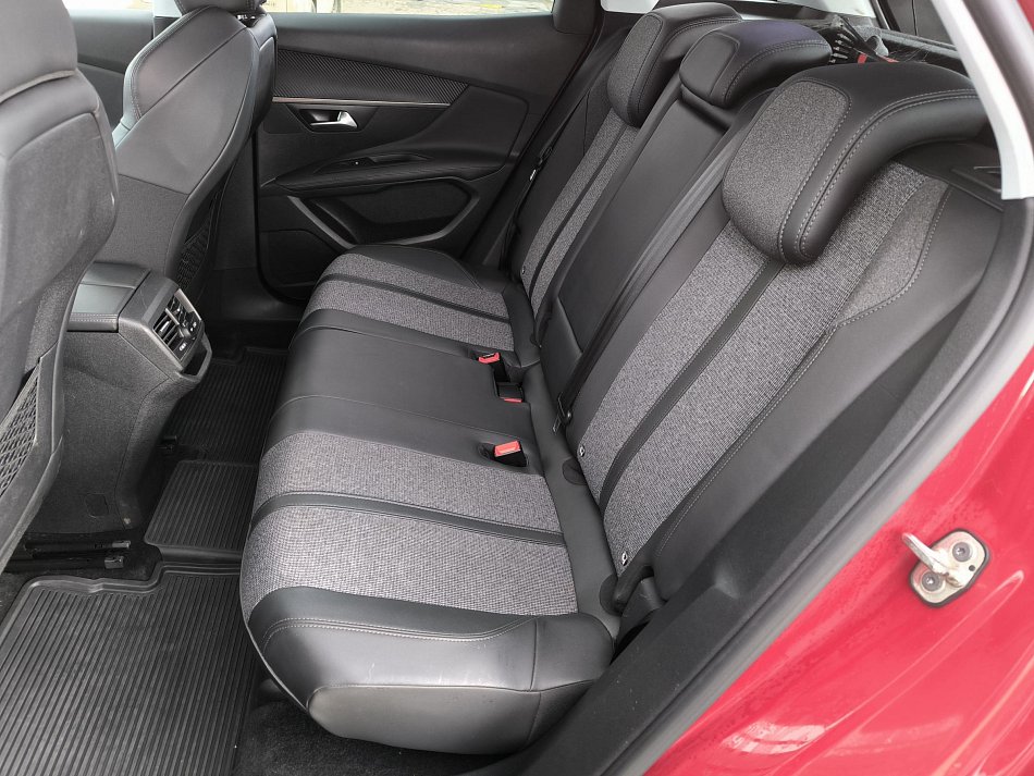 Peugeot 3008 1.5HDi Allure