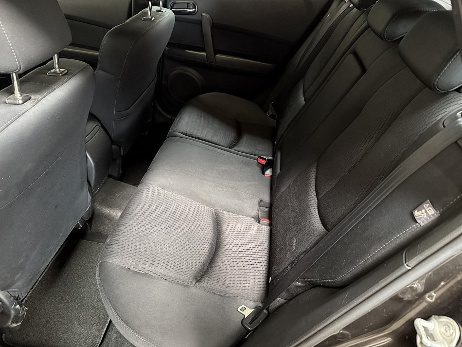 Mazda 6 2.0i 