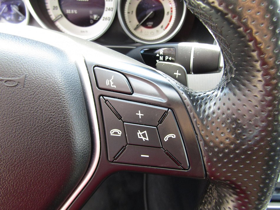 Mercedes-Benz Třída E 2.2 CDi Avantgarde E220