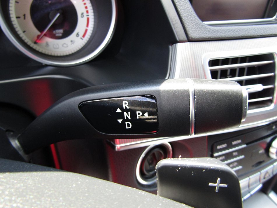 Mercedes-Benz Třída E 2.2 CDi Avantgarde E220