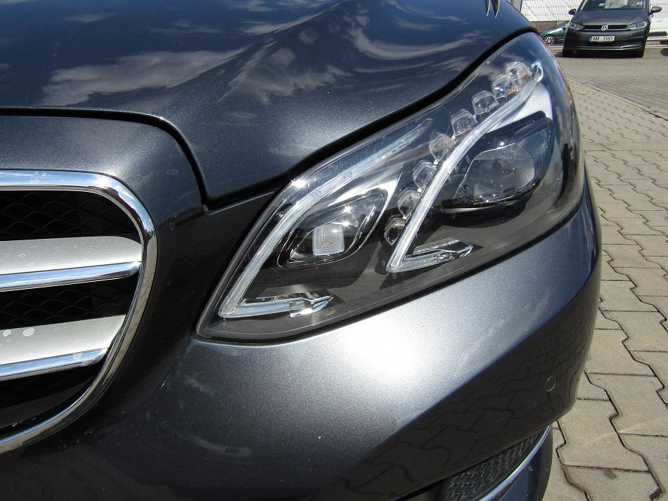 Mercedes-Benz Třída E 2.2 CDi Avantgarde E220
