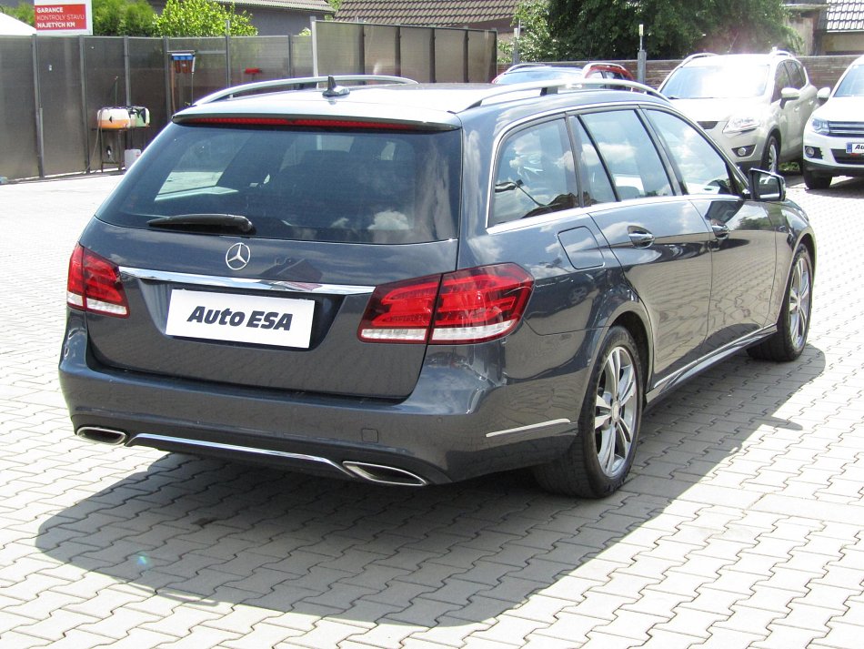 Mercedes-Benz Třída E 2.2 CDi Avantgarde E220