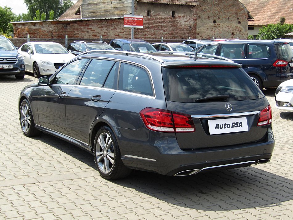 Mercedes-Benz Třída E 2.2 CDi Avantgarde E220