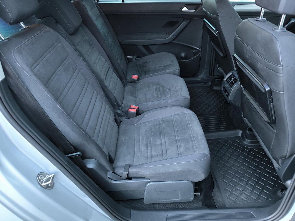Volkswagen Touran 2.0TDi 