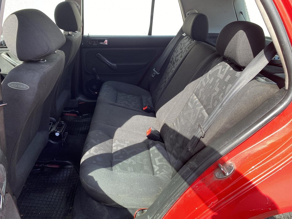 Volkswagen Golf 1.4i 