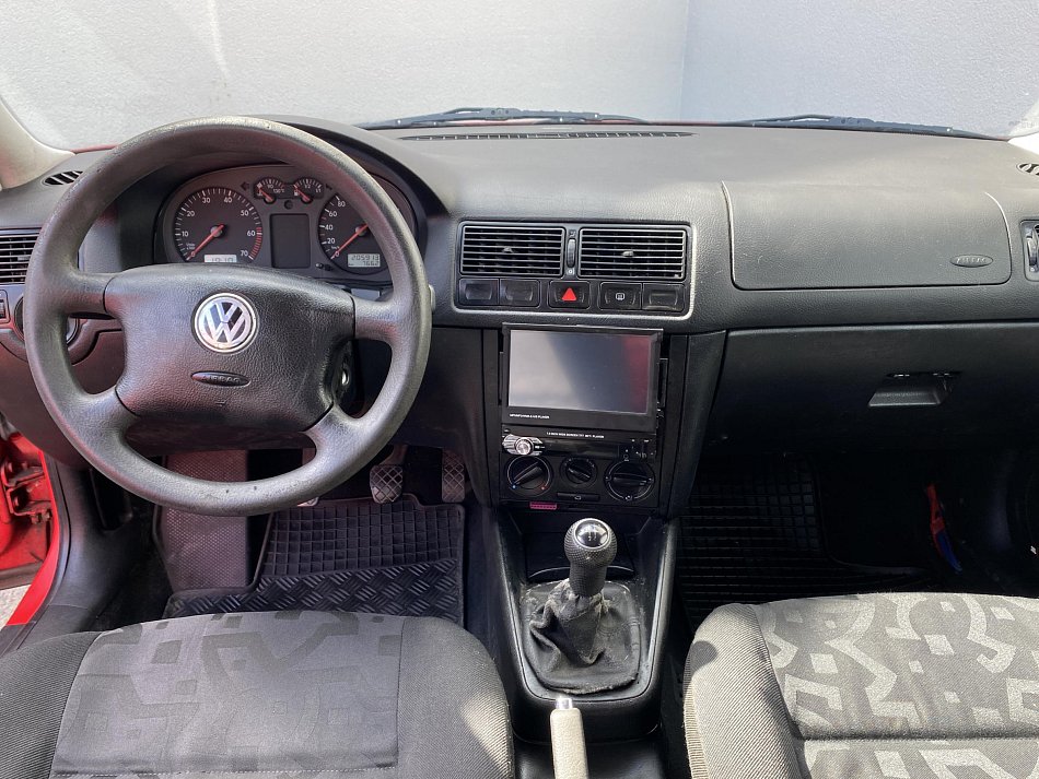 Volkswagen Golf 1.4i 