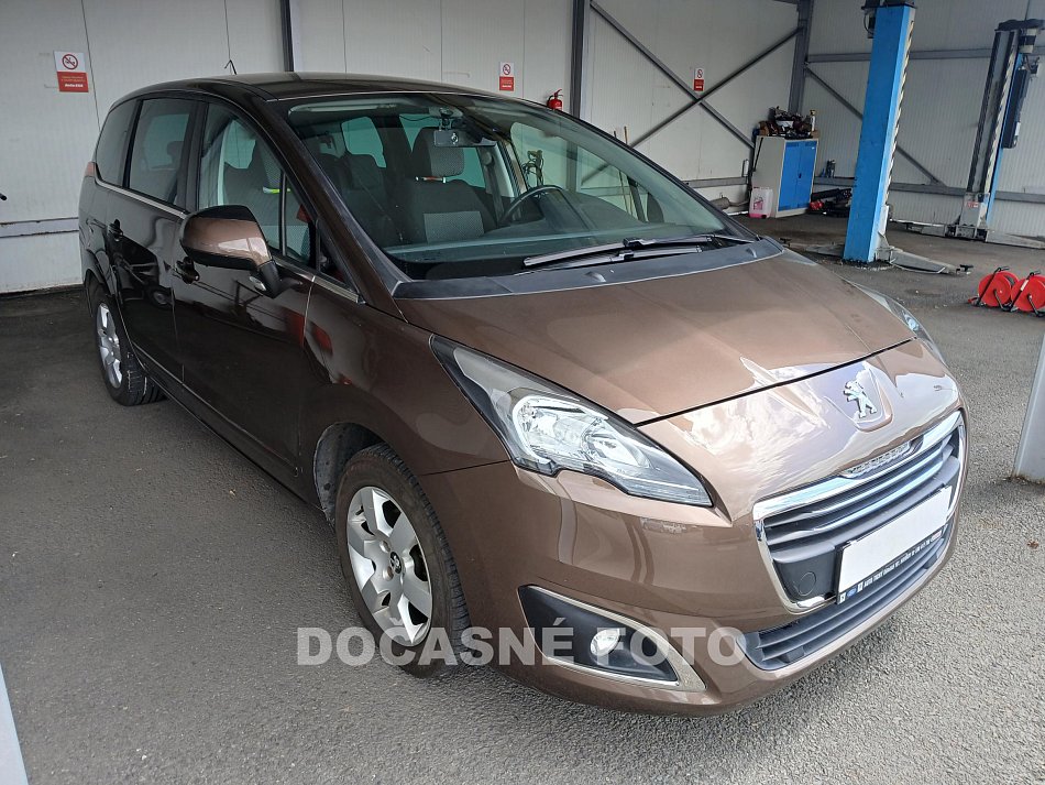 Peugeot 5008 1.6i 