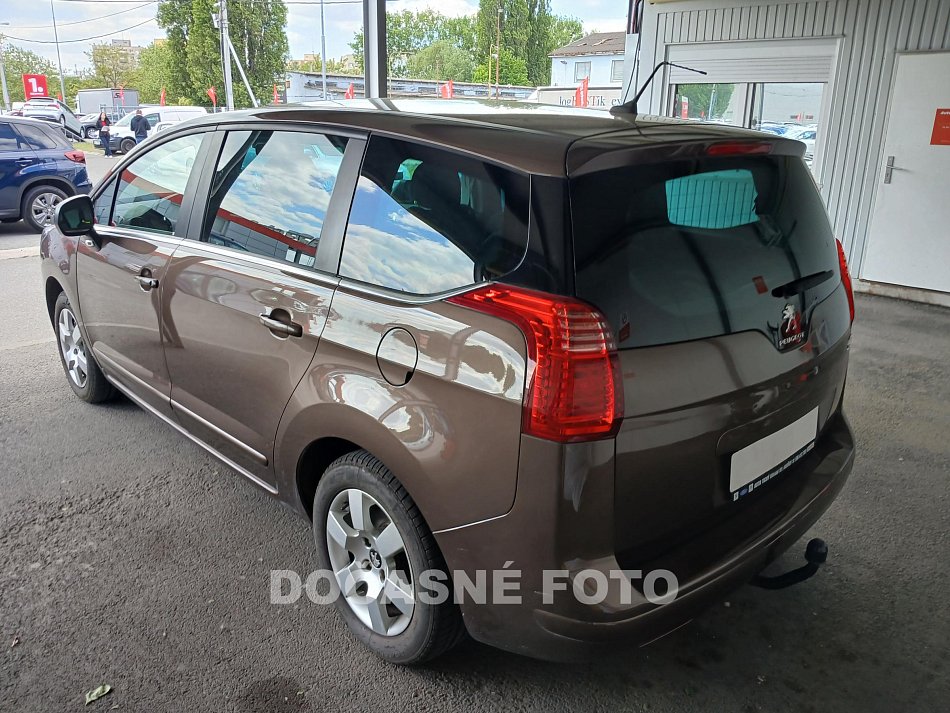 Peugeot 5008 1.6i 