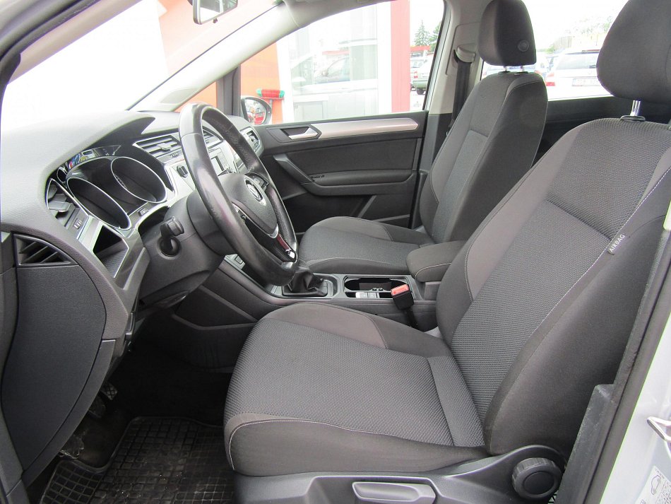 Volkswagen Touran 1.6 TDi 