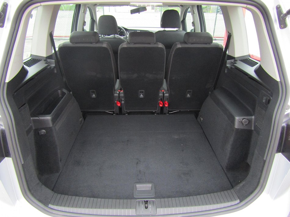Volkswagen Touran 1.6 TDi 