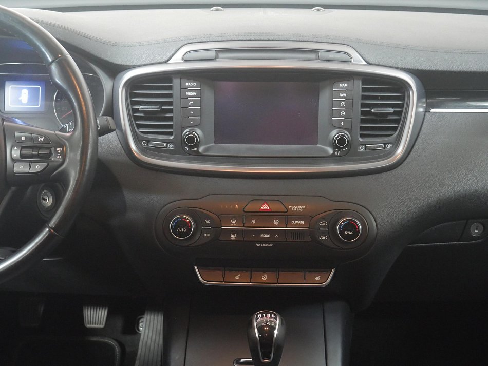 Kia Sorento 2.2 CRDi  AWD