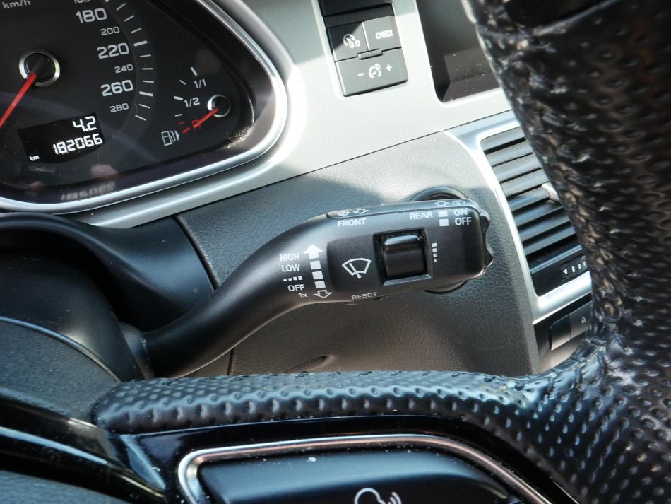 Audi Q7 3.0 TDi S-line Quattro